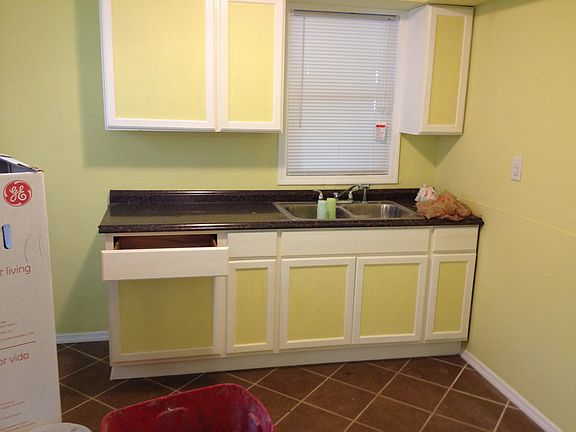 3rd image of 4025 Burgen Ave