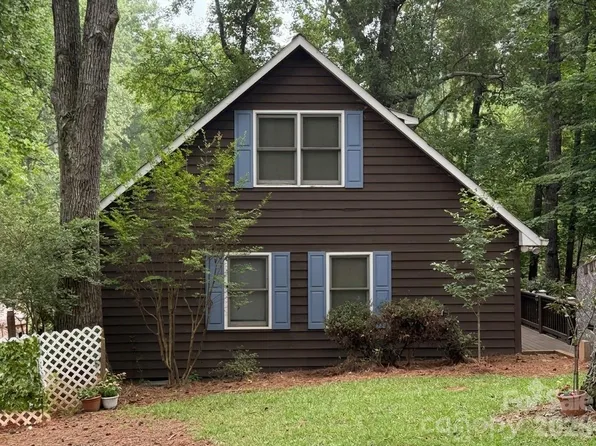 714 Springwood Dr, Mount Gilead, NC 27306
