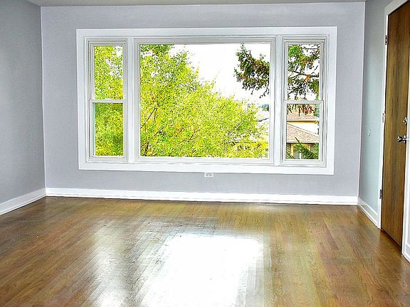 2nd image of 274 Crandon Ave