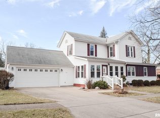 503 S 8th St, Pekin, IL