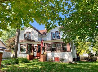 318 Jones Ave, Fort Atkinson, WI 53538