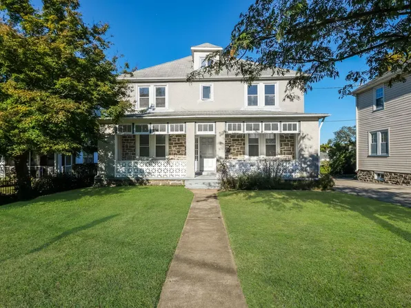 307 W Wayne Ave, Wayne, PA 19087