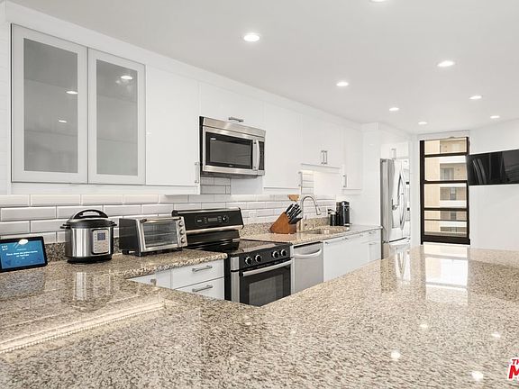 2nd image of 4337 Marina City Dr Unit 1135