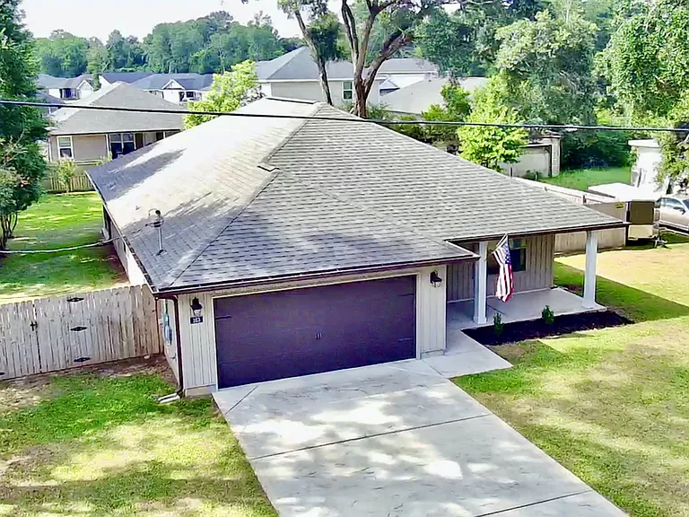 163 Beland Rd — Photo 2