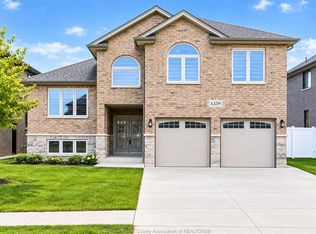 1359 Helsinki Ct, Windsor, ON N9G0B4