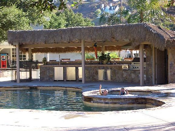 Pool and back yard!
