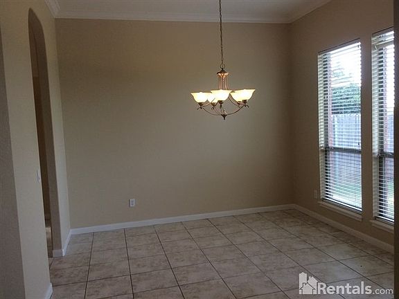 4th image of 513 Kelsi Dr