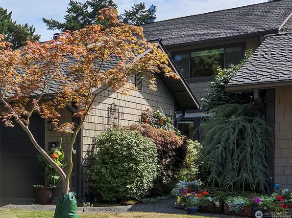 11818 Stendall Place N, Seattle, WA 98133
