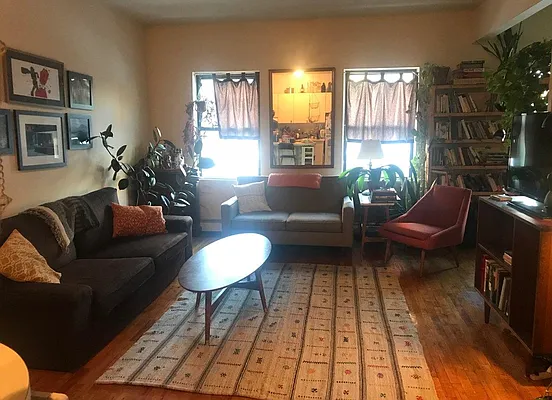 Rented by Grand & Co. | media 24