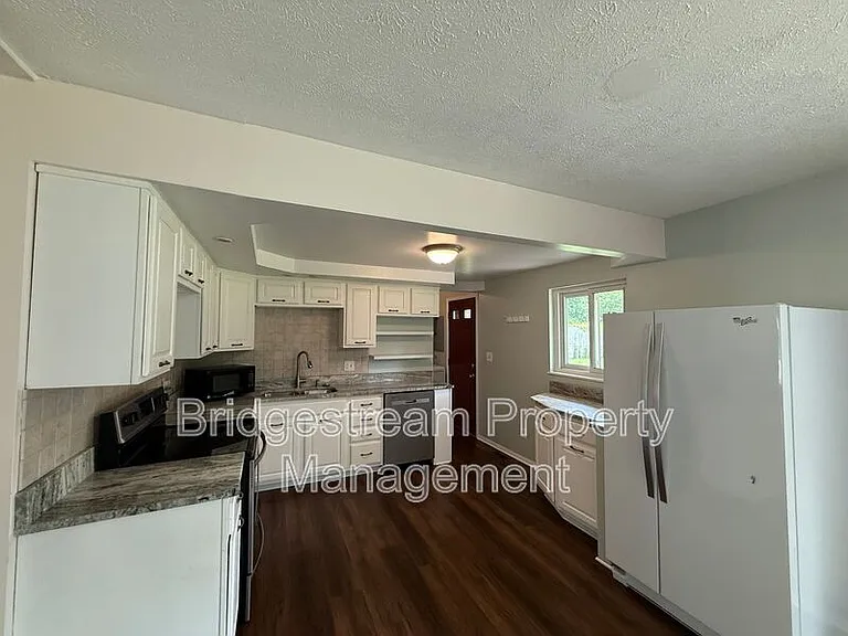4208 Bellemeade Dr — Photo 4