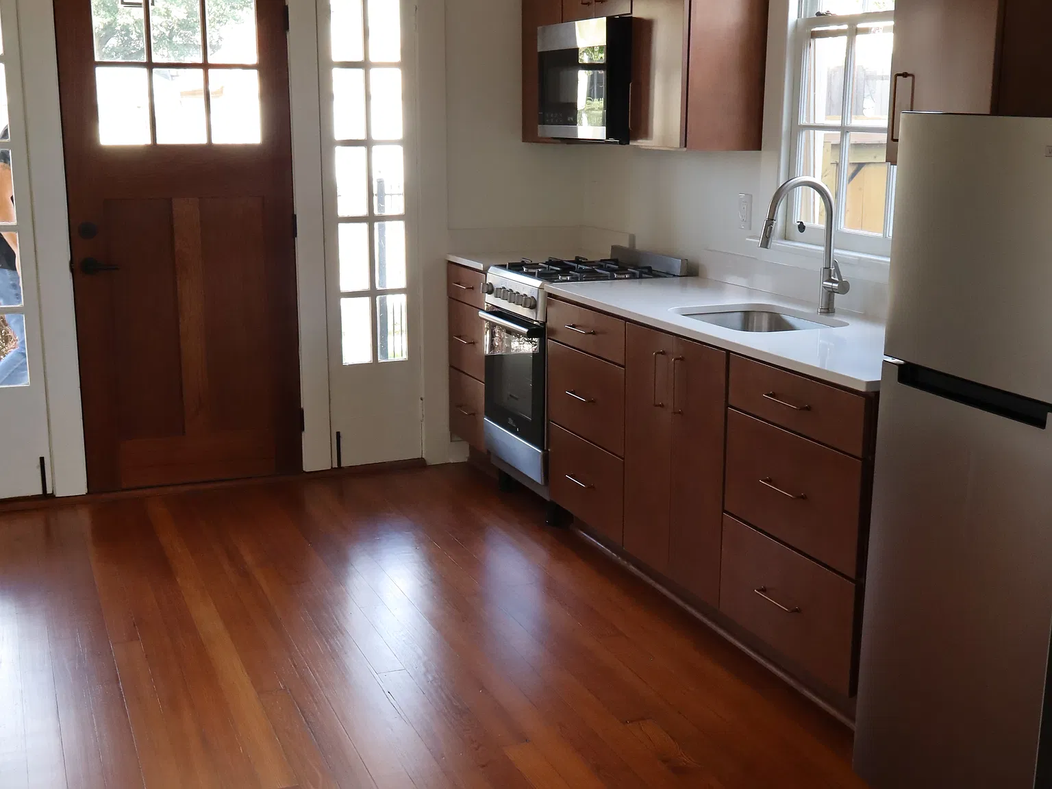 Studio, 400 sqft, $1,100 — Photo 1