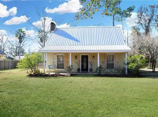 1450 Montgomery St, Mandeville, LA 70448