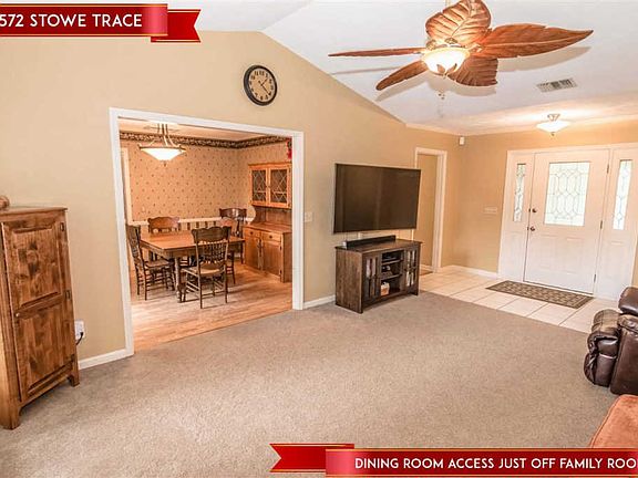 4th image of 3572 Stowe Trce