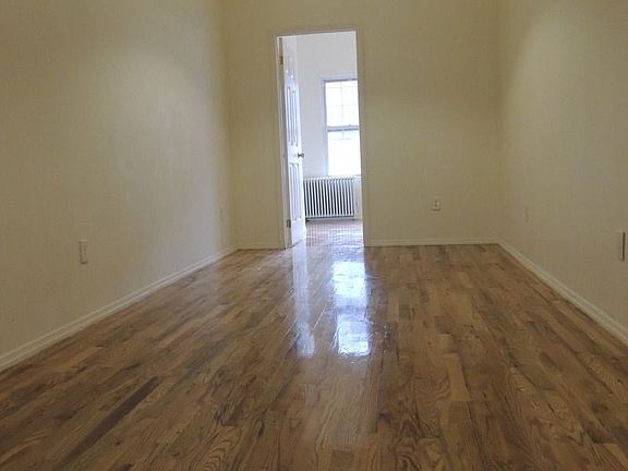 3rd image of 293 N 7th St #3P