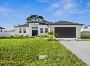 335 SW 24th Pl, Cape Coral, FL 33991