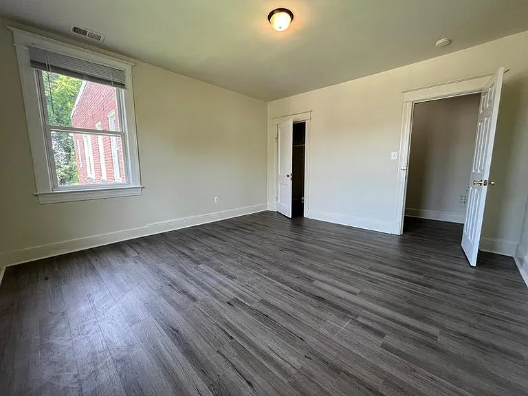 1620 V St SE #1 — Photo 11