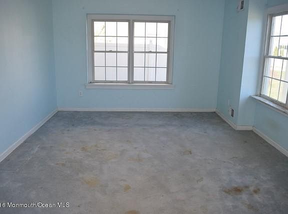 2nd image of 1901 Merrimac Dr