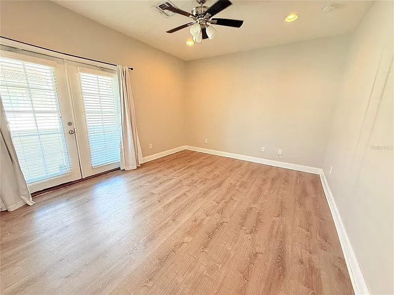 1105 Minnesota Ave #5 — Photo 18