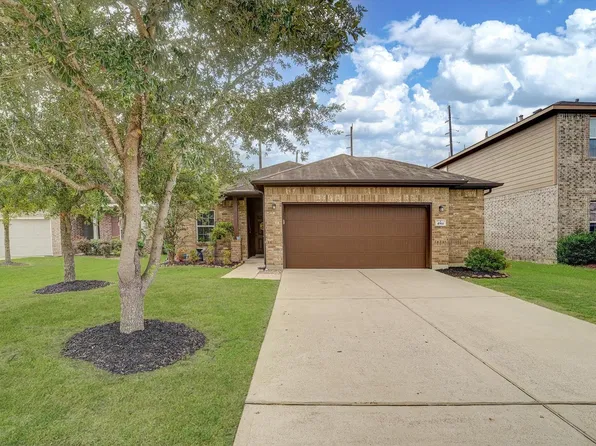 4914 Seaside Sparrow Ln, Baytown, TX 77521