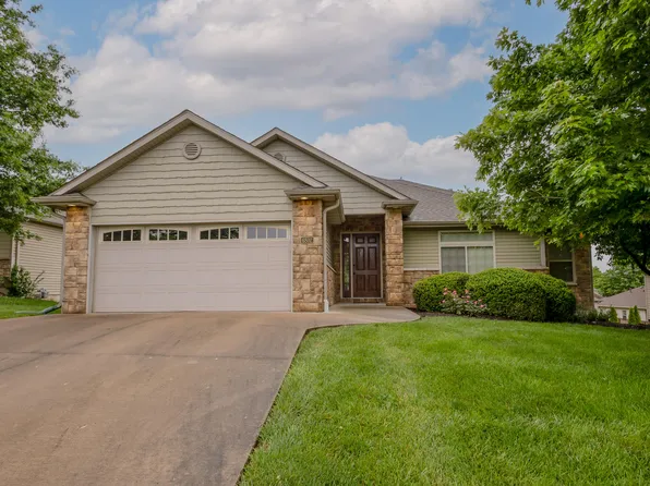 6802 Stanwood Dr, Columbia, MO 65203
