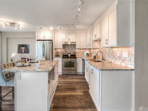 5th image of 235 Broadway Unit 160