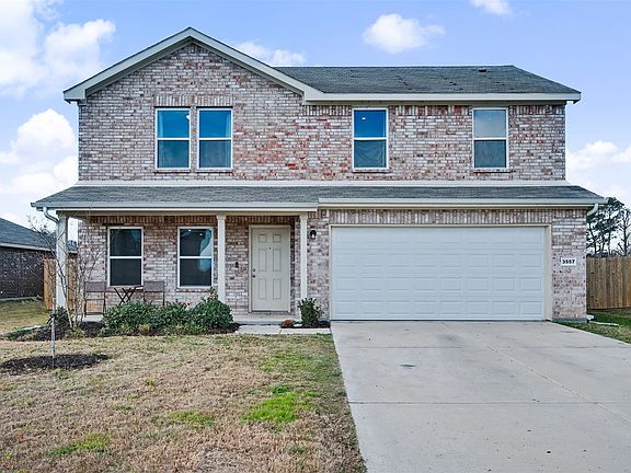 2nd image of 3557 Chestnut Oak Dr