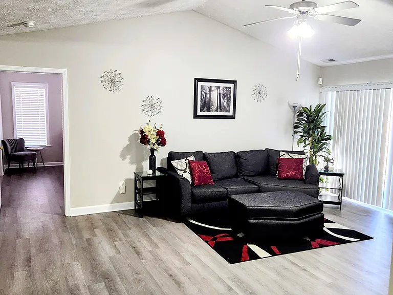 1710 Renwick Dr #204 — Photo 18