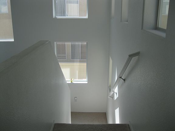 4th image of 4957 Tioga Pass Ave