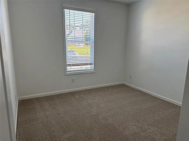 30 Everly Way — Photo 10