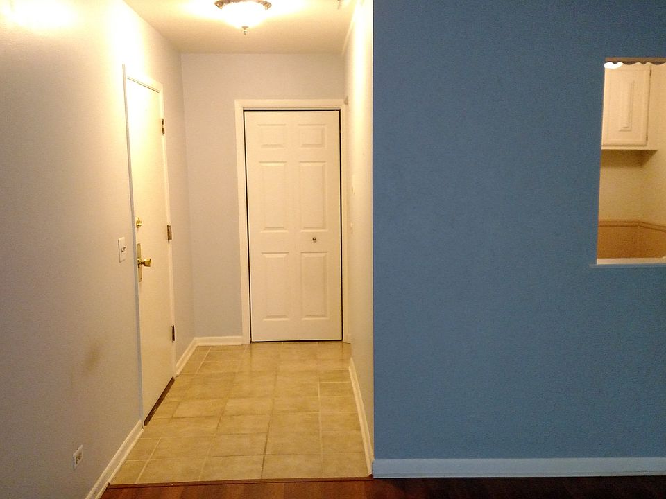 1st image of 1365 N Sterling Ave #114