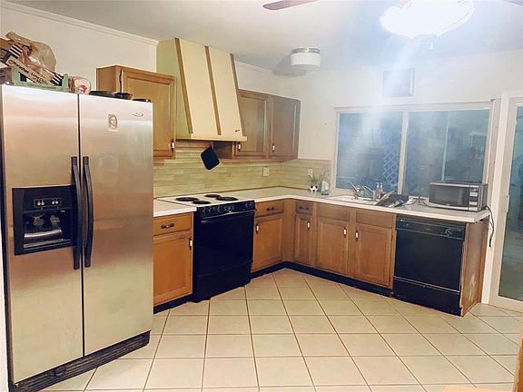 5th image of 2702 Lake Park Dr