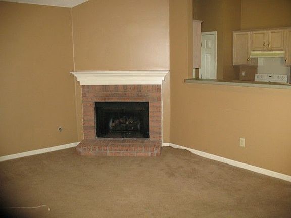 2nd image of 9288 Grove Manor Dr