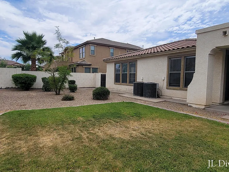 6895 S Amethyst Dr — Photo 17
