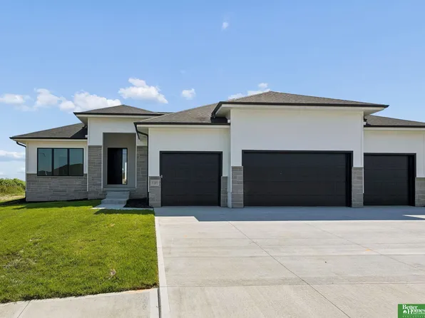 5701 N 195th St, Elkhorn, NE 68022
