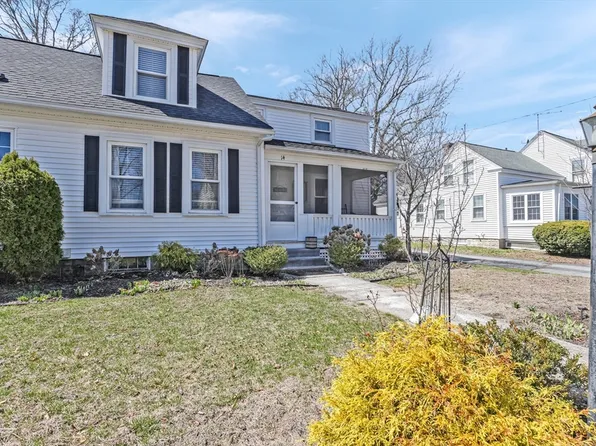 14 Whitin Ave #14, Northbridge, MA 01534