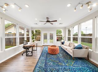 5802 Effingham Dr, Houston, TX 77035