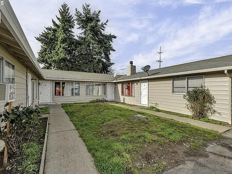 2724 N Davis Ct #Z — Photo 4