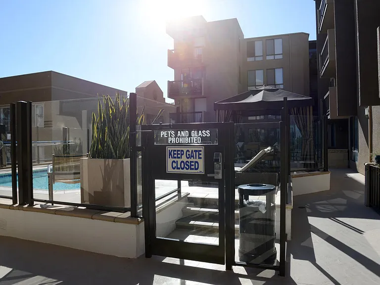 7320 Hawthorn Ave #205 — Photo 18