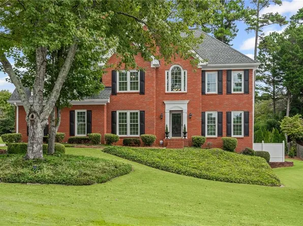1877 De Winton Pl, Lawrenceville, GA 30043