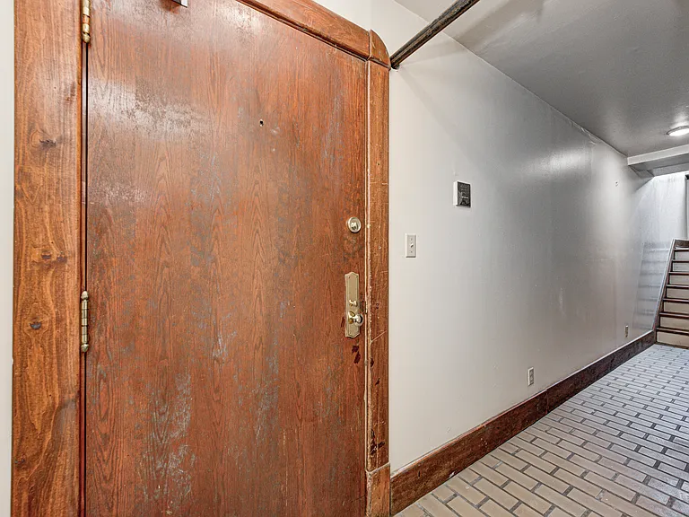 315 N Senate Ave #D — Photo 9