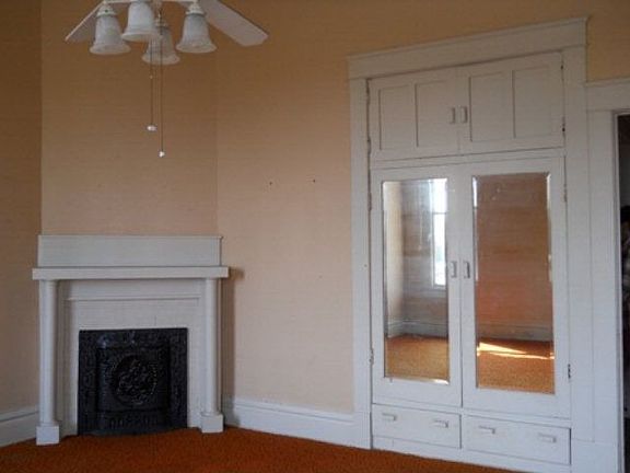 4th image of 216 W McLellan St