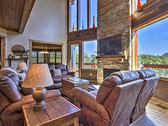5th image of 249 Greystone Heights Rd