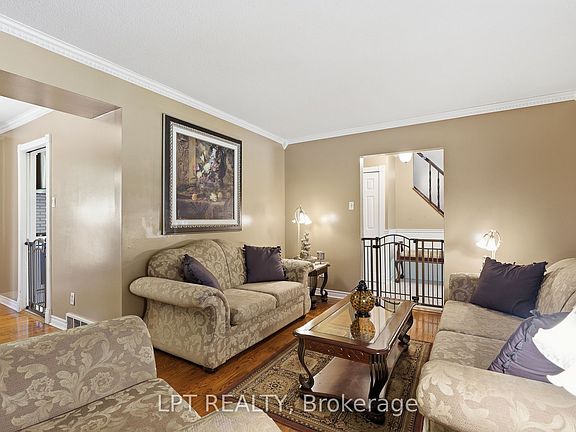 5th image of 18 Louise Cres