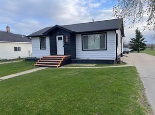 1217 Main Ave, Washburn, ND 58577