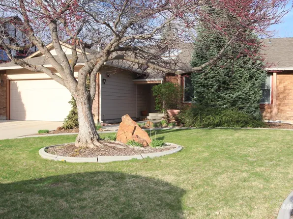 3728 W Sugar Creek Dr, Meridian, ID 83646