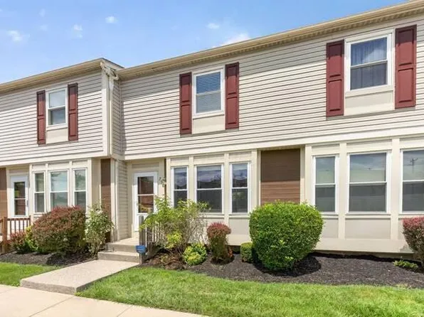 756 Cap Ln #17-C, Columbus, OH 43085
