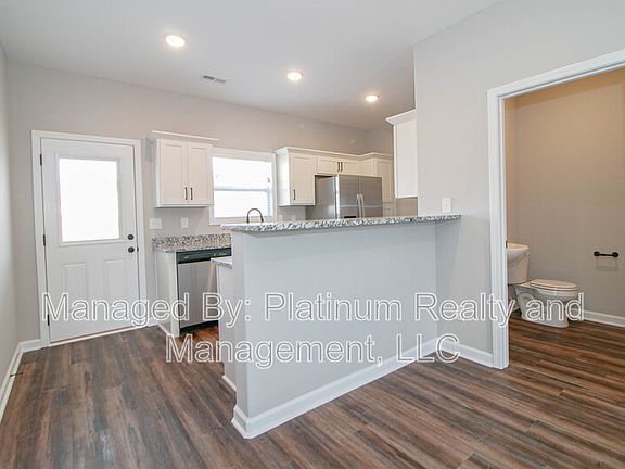 3rd image of 1115-F8 Hillwood Dr