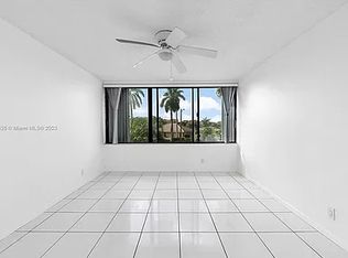 1500 Presidential Way APT 202, West Palm Beach, FL 33401