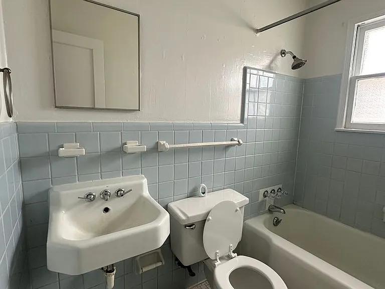 521 E Harmon Dr — Photo 12