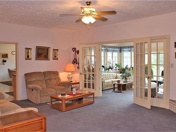 4th image of 10320 Lindsay Ln